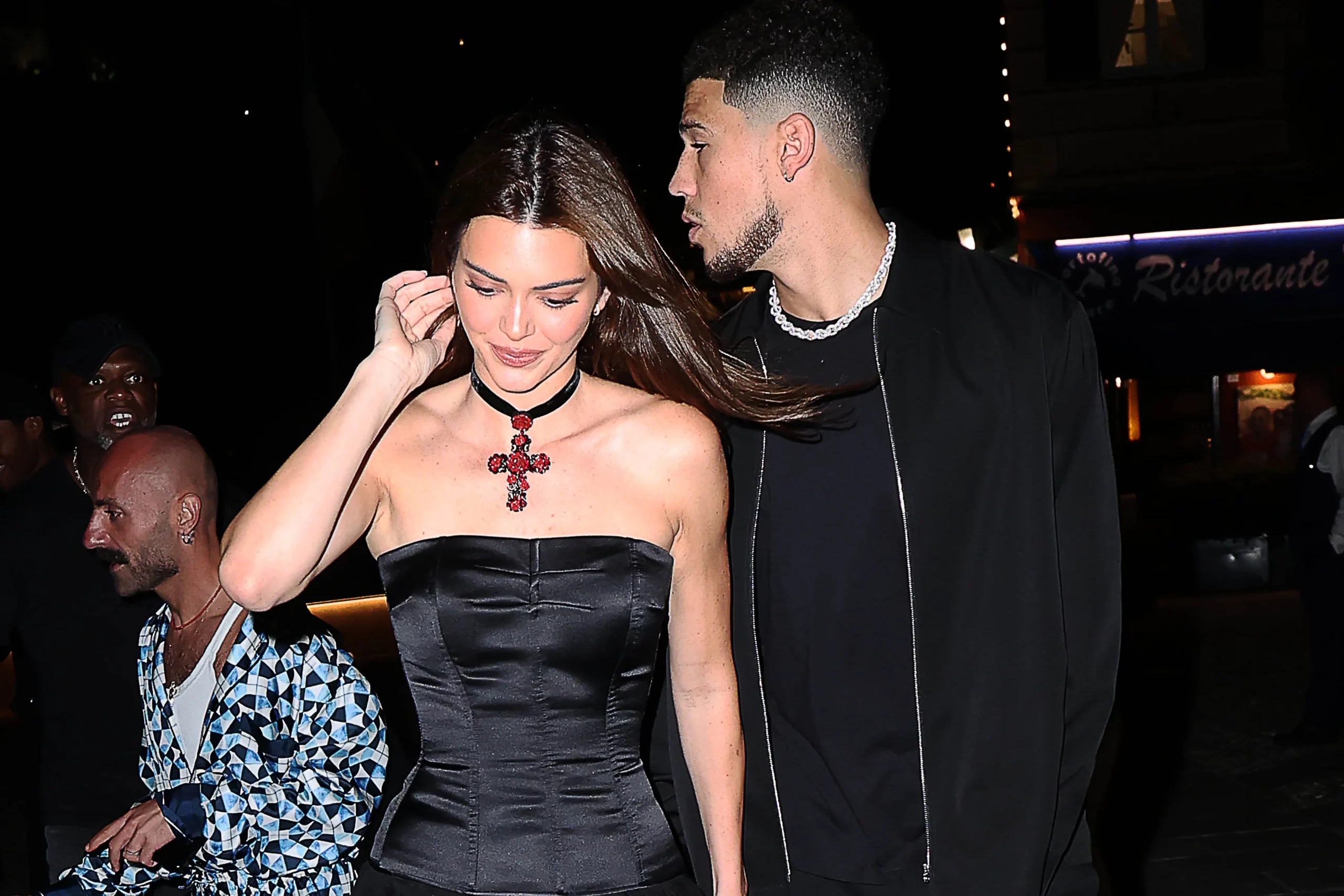 Kendall Jenner Pose Nude in New Photo After Breakup With Devin Booker