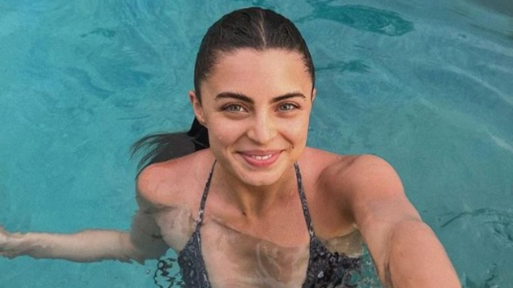 Never Stop Enjoying My Time at The Beach! the Sexiest Bikini Snaps of The Bachelor's Rachael Kirkconnell
