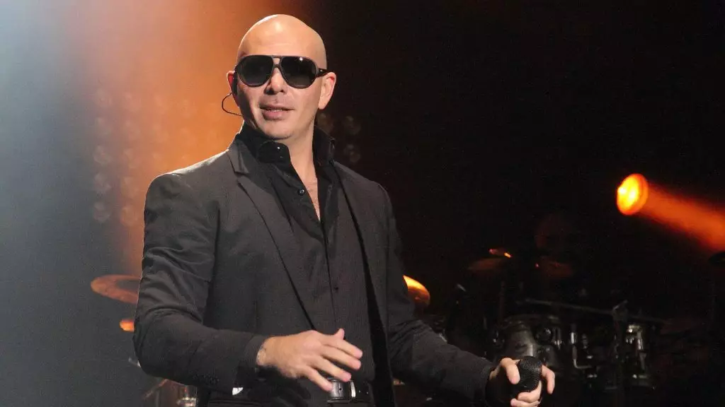Viral Video of Rapper Pitbull With Long Hair Left Tiktok Users Shocked!