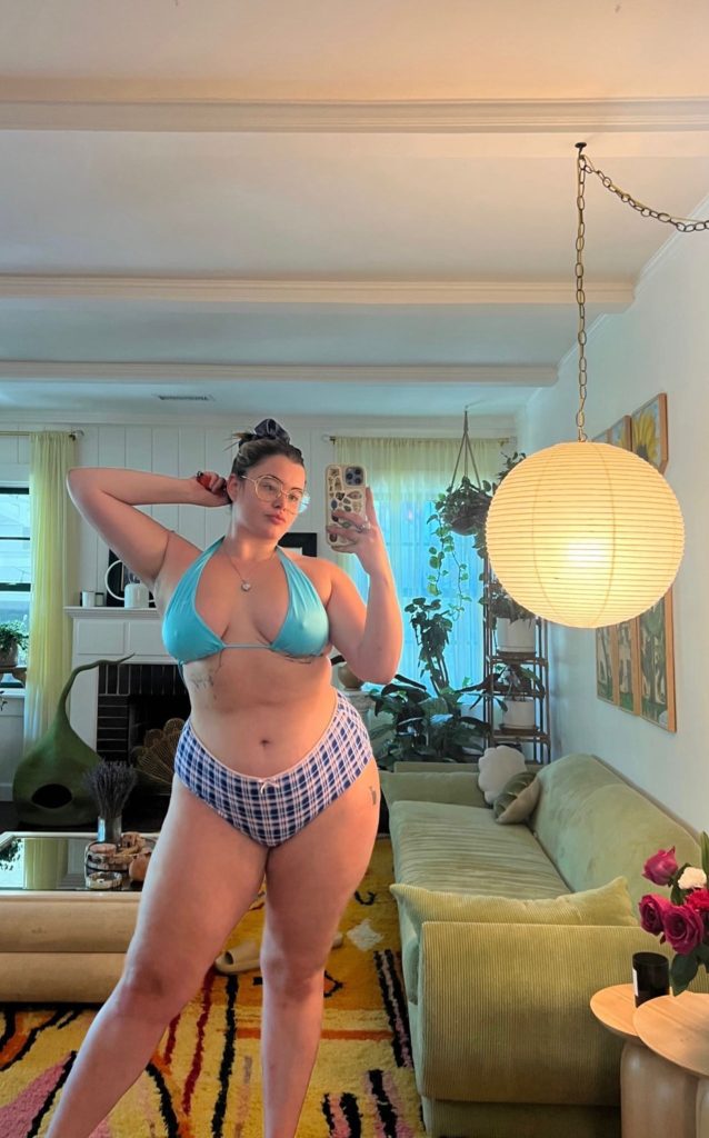 Barbie Ferreira, Star of 'Euphoria,' Looks Gorgeous in Her Swimsuit! Browse Hot Pics of Her in A Bikini