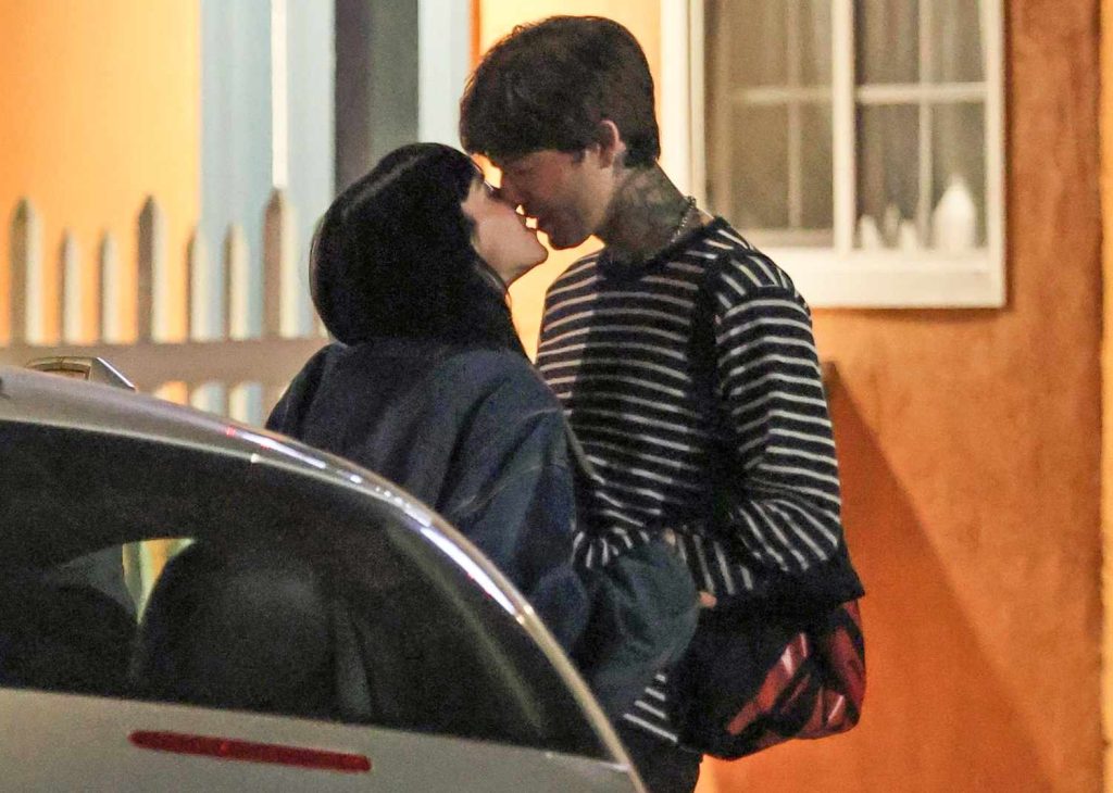 Billie and Jesse spotted kissing 