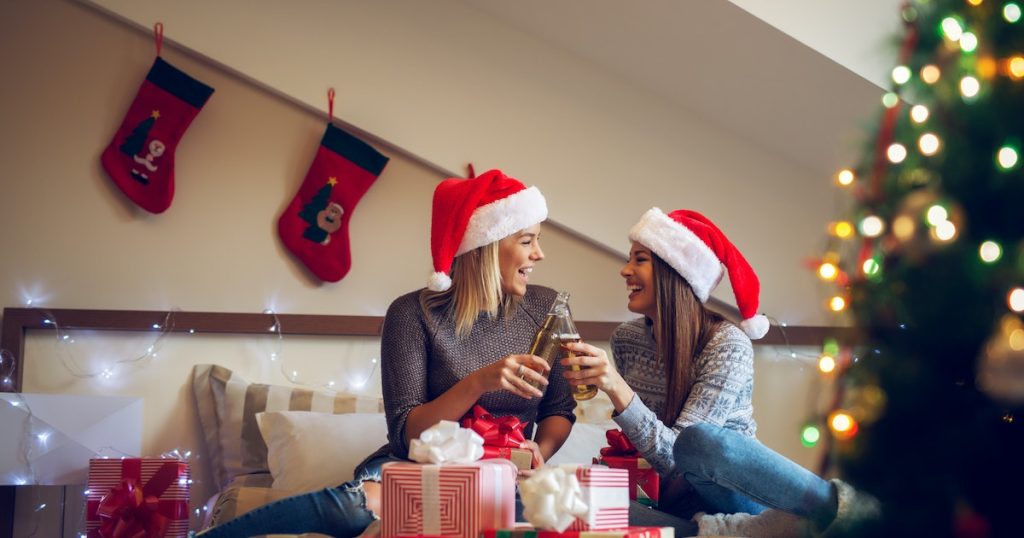 70 Best Christmas Wishes For Friends and Closest One's