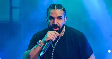 Drake Teases New Album and Summer Tour at Career-Spanning Apollo Show