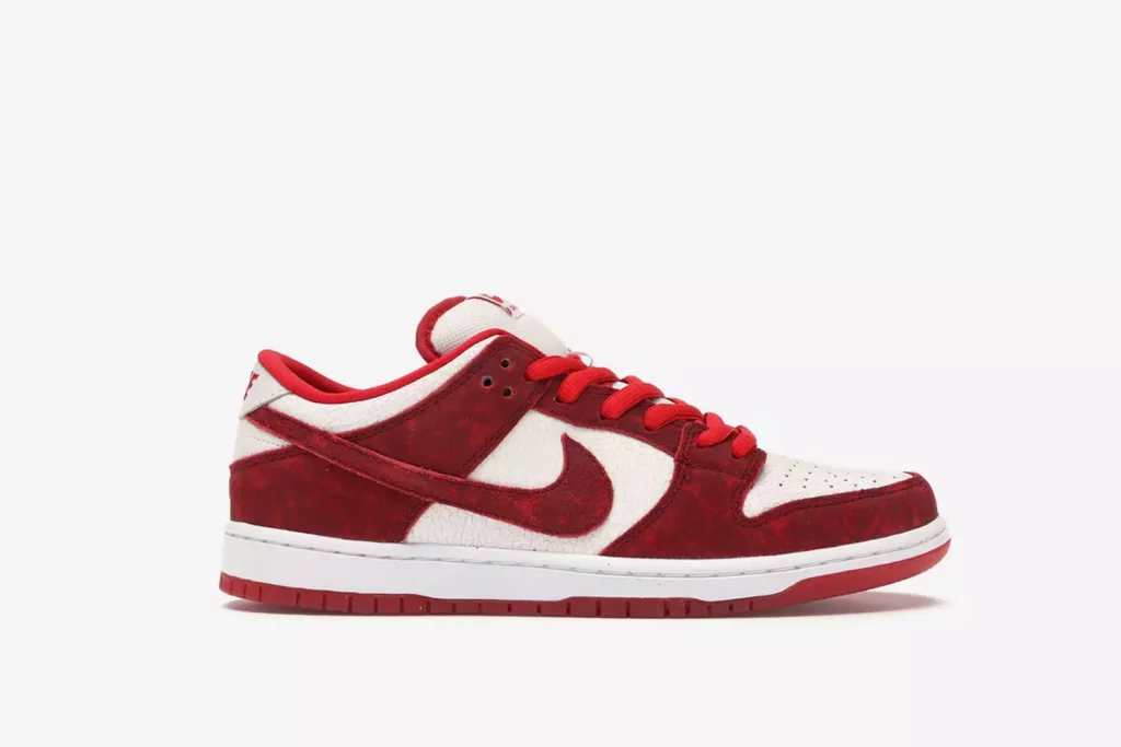 Nike Dunk SB Low Valentines Day
