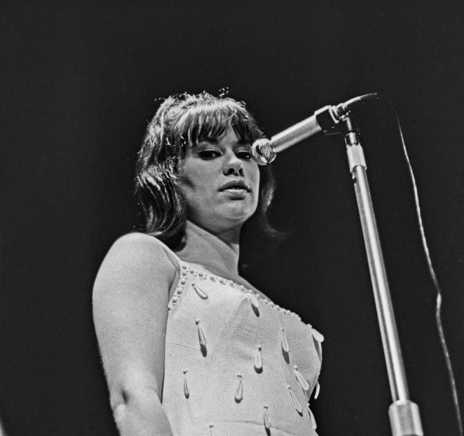 Astrud Gilberto's Battles in The Music Industry