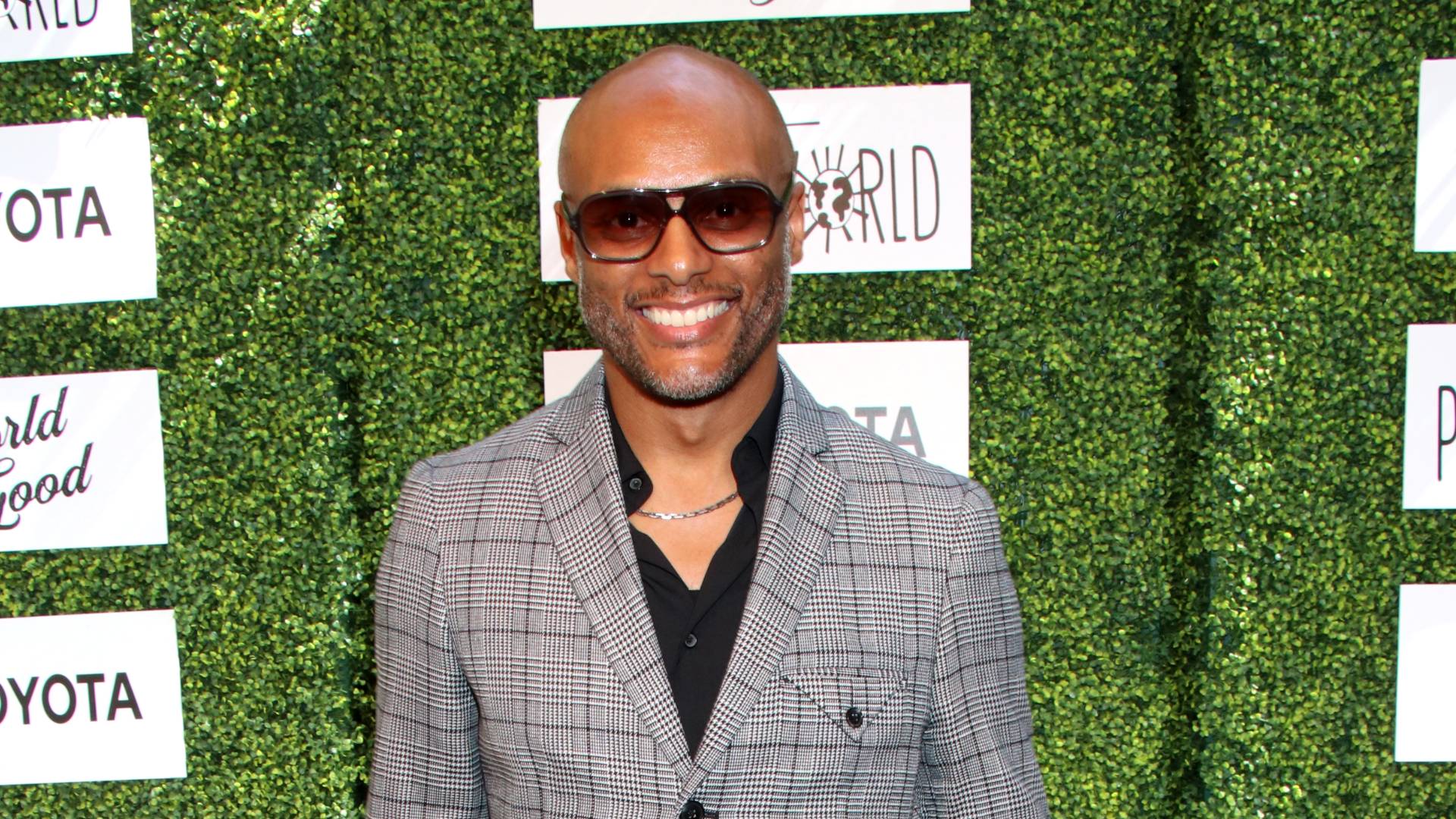 Kenny Lattimore Net Worth- Famous R&B Singer's Fortunes And Wealth ...