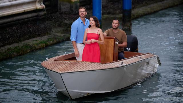 What Will Be the Plot of A Very Venice Romance?