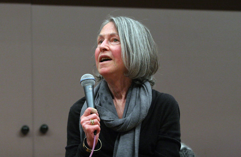 Nobel Laureate Louise Glück, Famed for Her Candid Lyricism, Dies at 80