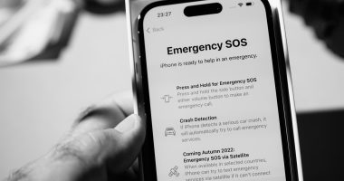 how to get rid of sos only on iphone