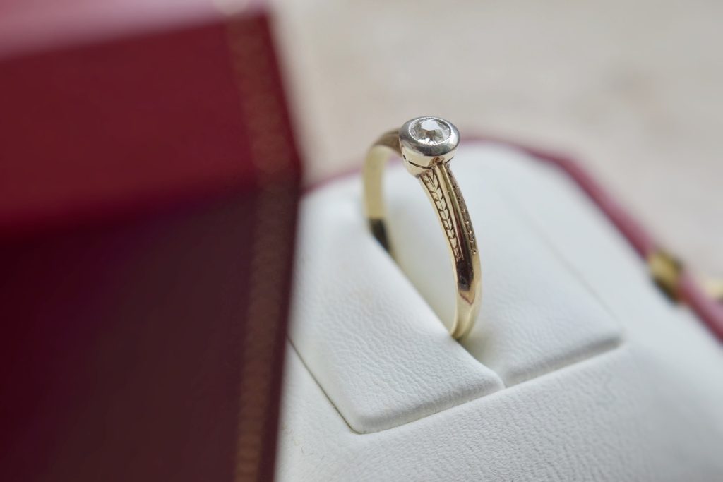 Ring in the Savings: Black Friday Engagement Ring Shopping Tips