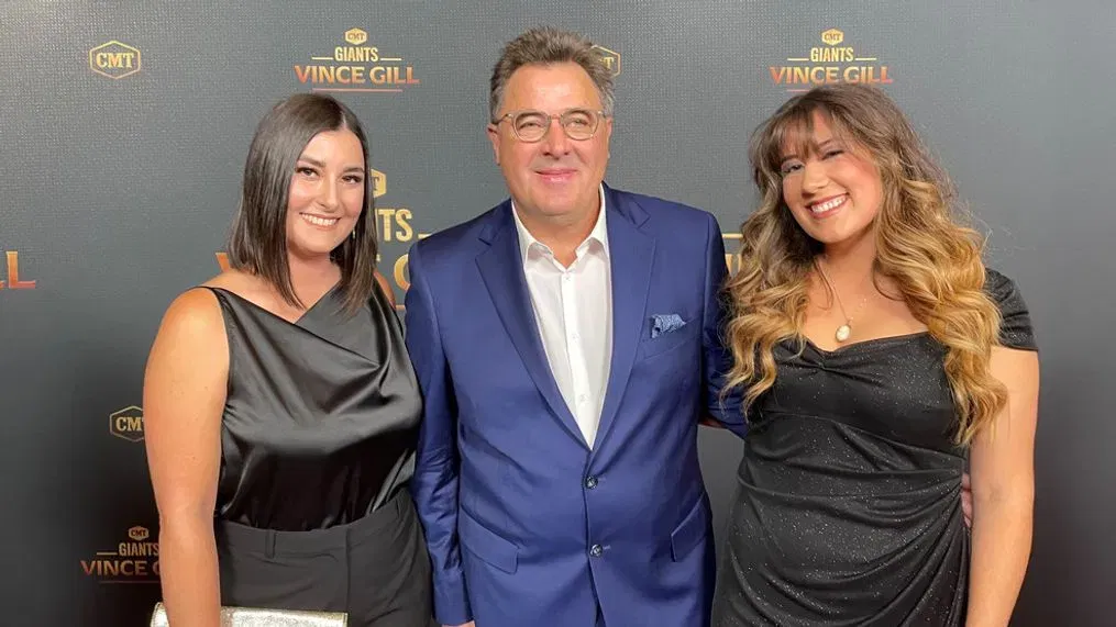 Vince Gill Illness Navigating Health Challenges with Grace